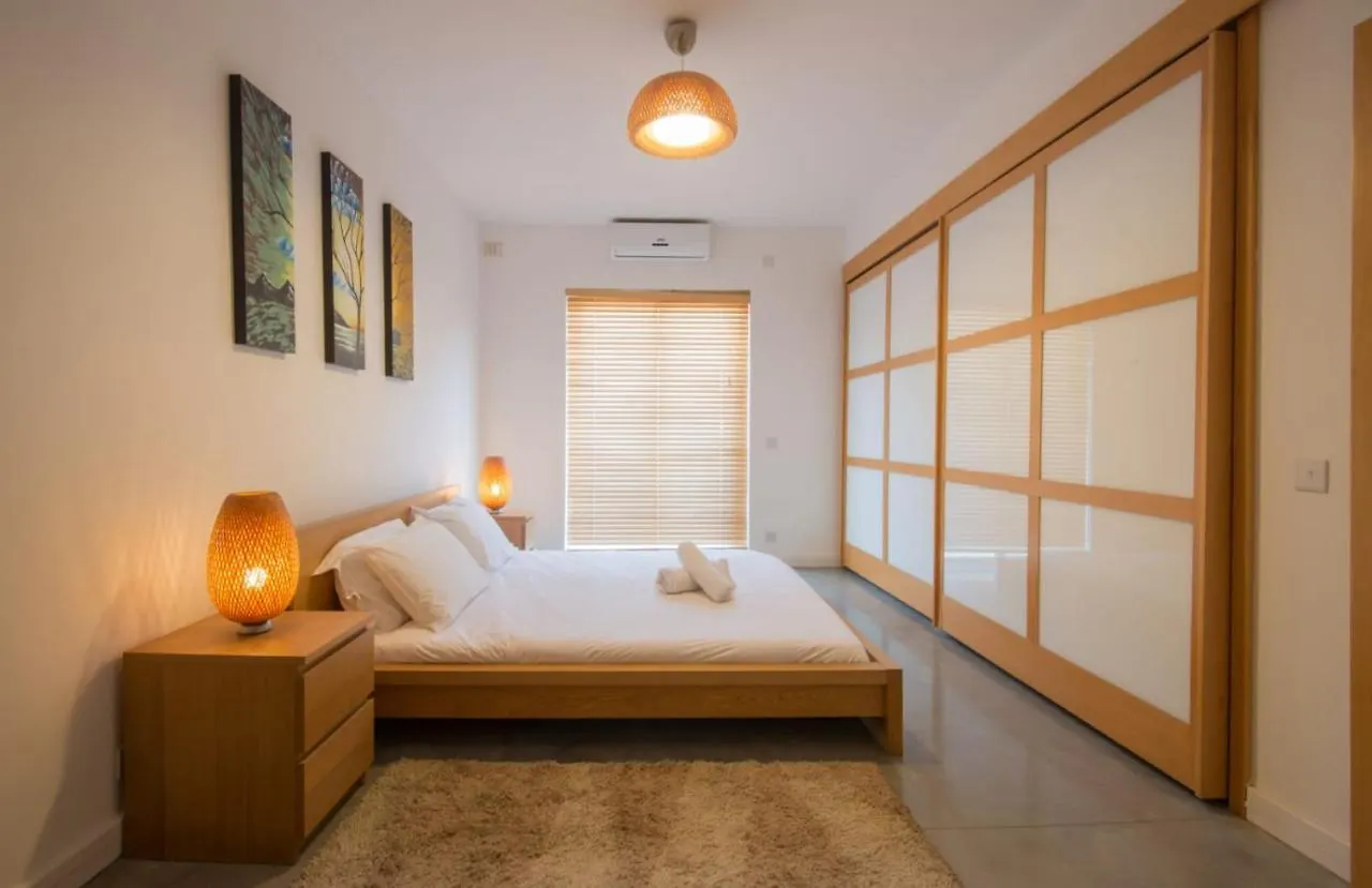 Apartment Metrostays Penthouse Spinola St Julian Saint Julian's