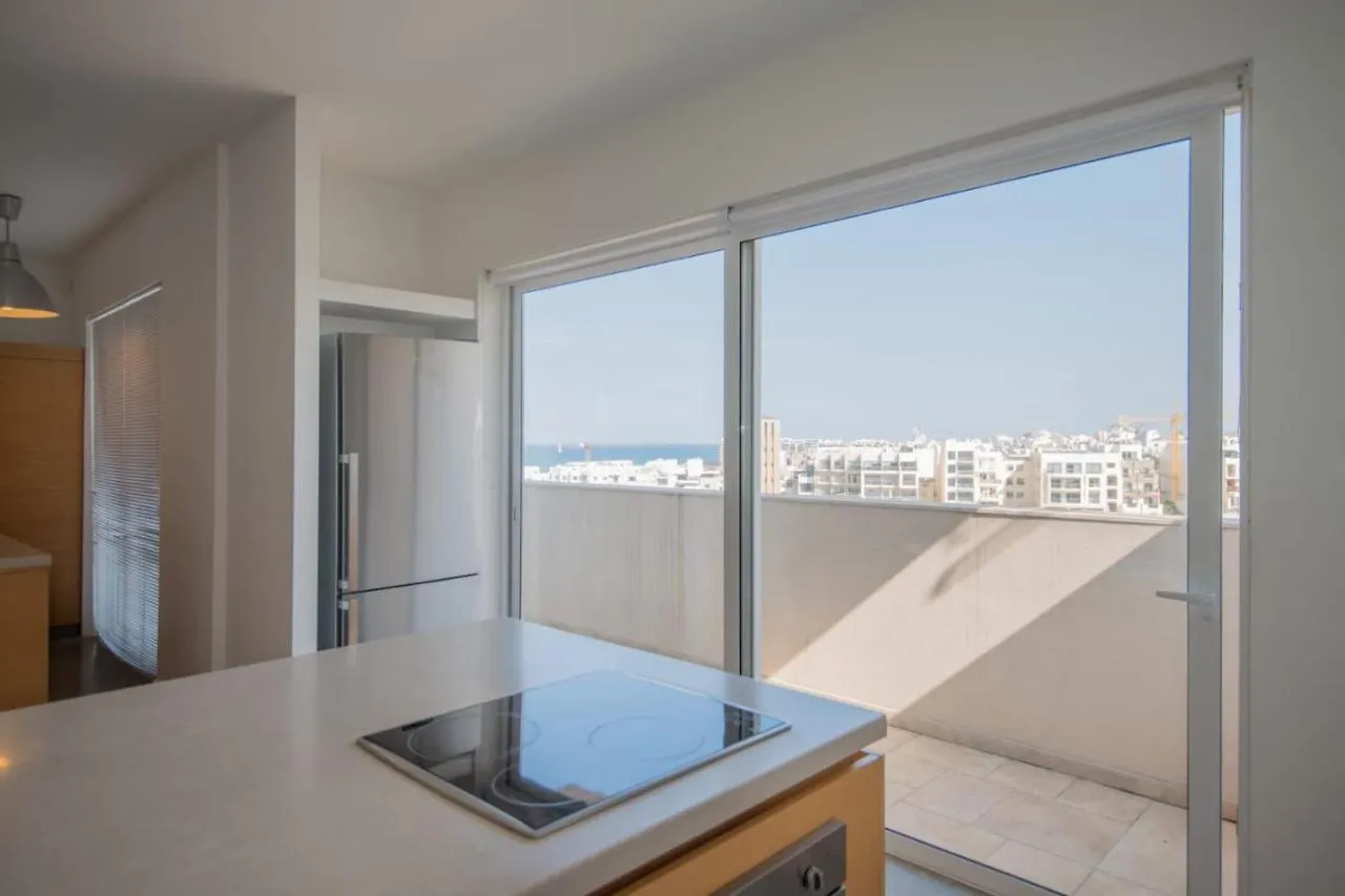 Metrostays Penthouse Spinola St Julian Saint Julian's Malta